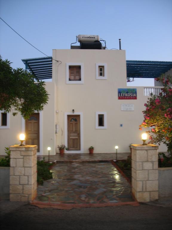 לפקוס קרפתאו Lefkosia Studios מראה חיצוני תמונה
